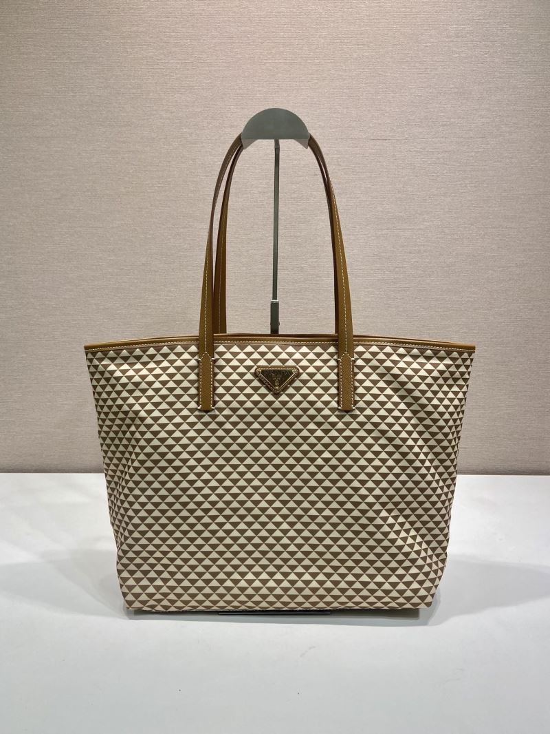 Pra*a tote bags